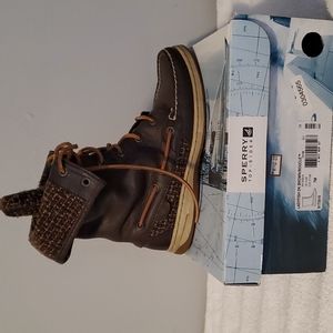 Sperry Topsider boots